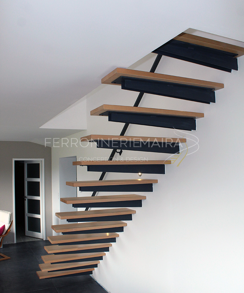 Escalier marches suspendues sur mesure isère