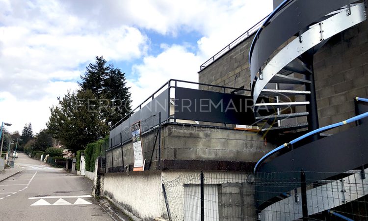 Garde-corps en tôle pour terrasse isère